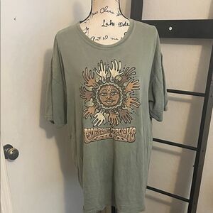 Tedeshi Trucks Band Green Sun Graphic Pullover T-Shirt Music Concert